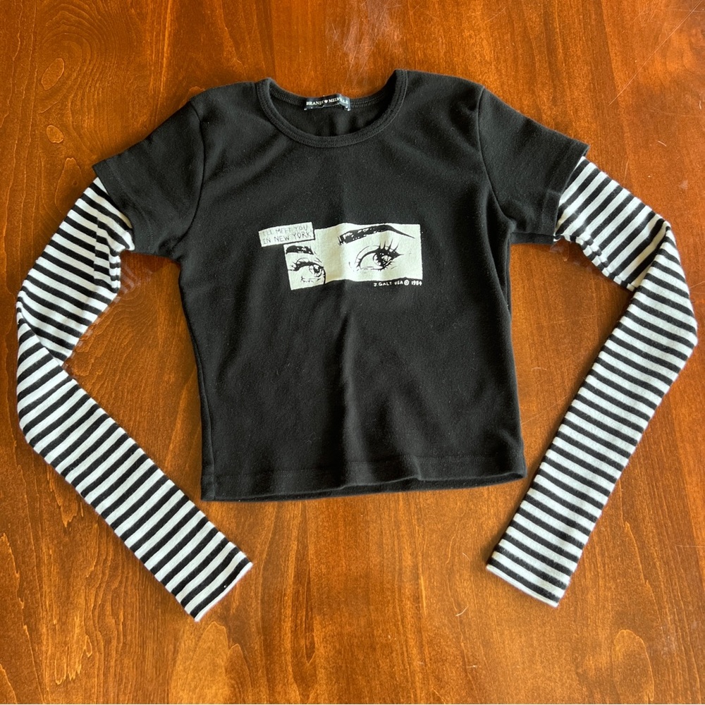 ❌SOLD❌ Rare Brandy Melville Ashlyn Striped Long Sleeve New York Top - Picture 2 of 5